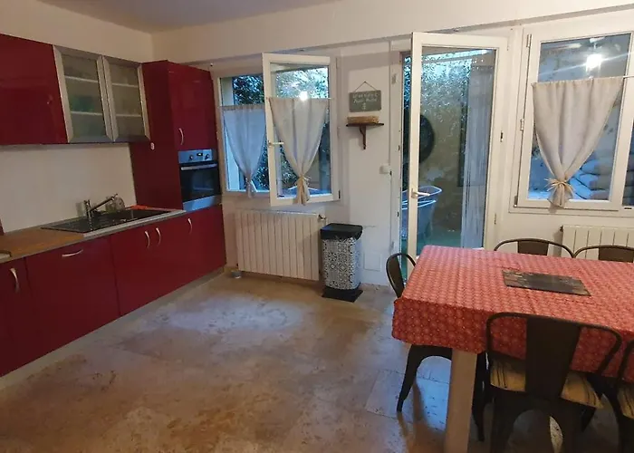 Maison Cosy Intra-Muros, Clim, Parking, Exterieur